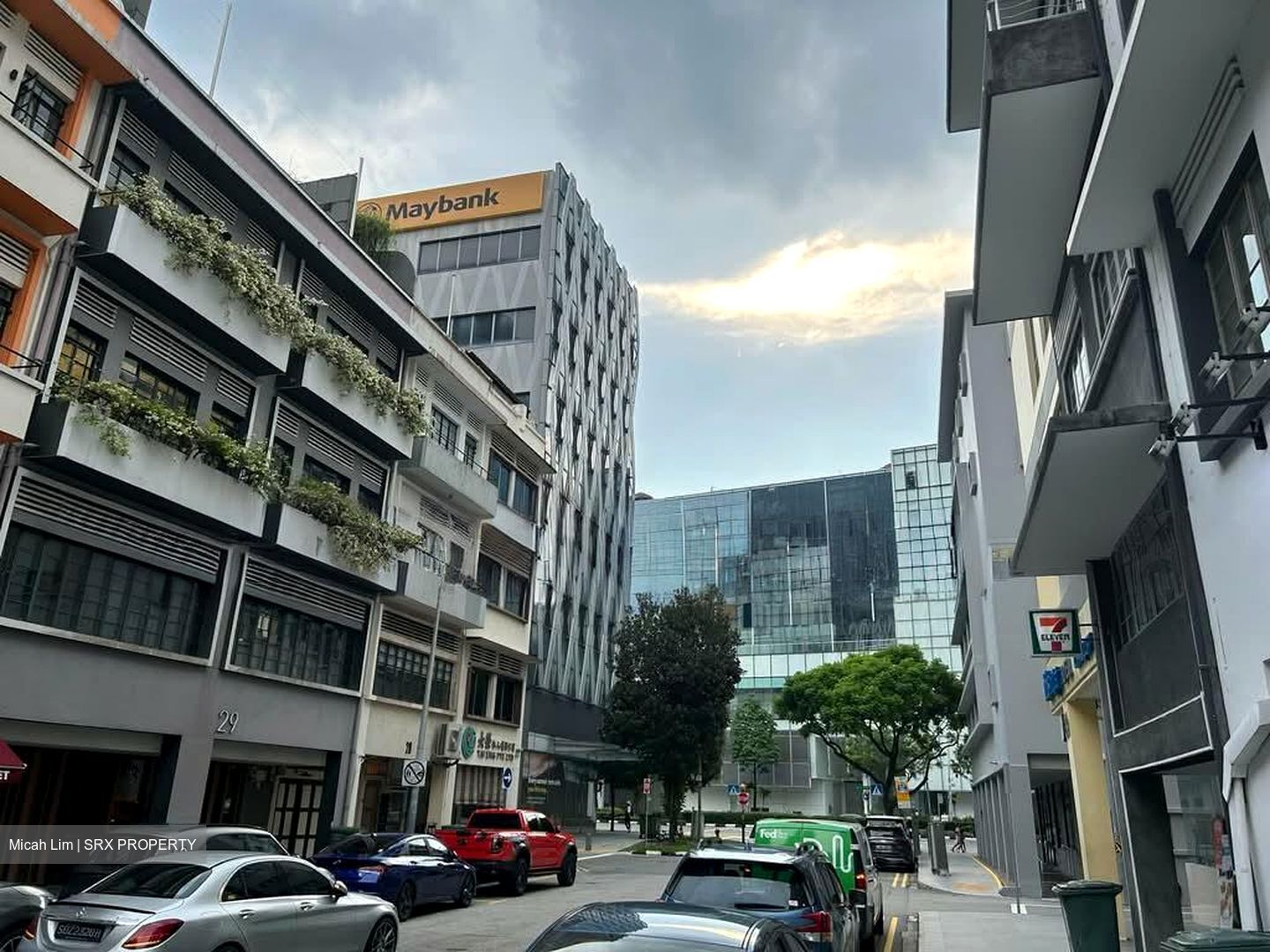 Hongkong Street (D1), Office #570960491